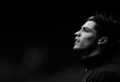 FIFA世界杯分組-虽败犹荣！西亚卡姆回归首秀引爆全场，塞尔维亚观众起立致敬